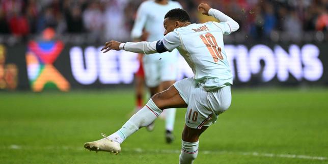 Derrière le transfert de Kylian Mbappé chez l’équipementier On, la dégringolade de Nike