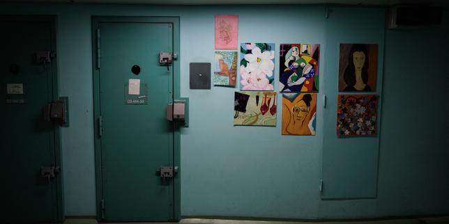 Morts en détention : la contrôleuse générale des lieux de privation de liberté dénonce un suivi défaillant
