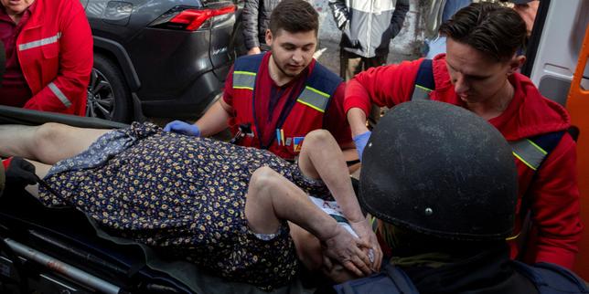 EN DIRECT, guerre en Ukraine : l’attaque nocturne de l’armée russe sur Kiev a tué au moins trois personnes, selon le maire de la ville