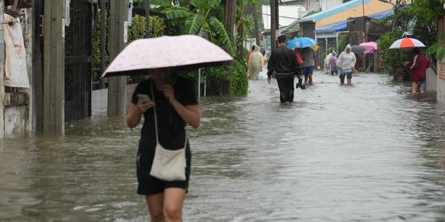 Thaïlande : Bangkok déclare l’état de catastrophe dans ses 50 districts, en proie à de graves inondations