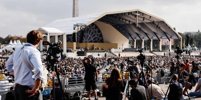 Le pape Léon XIV célèbre une messe devant des milliers de fidèles