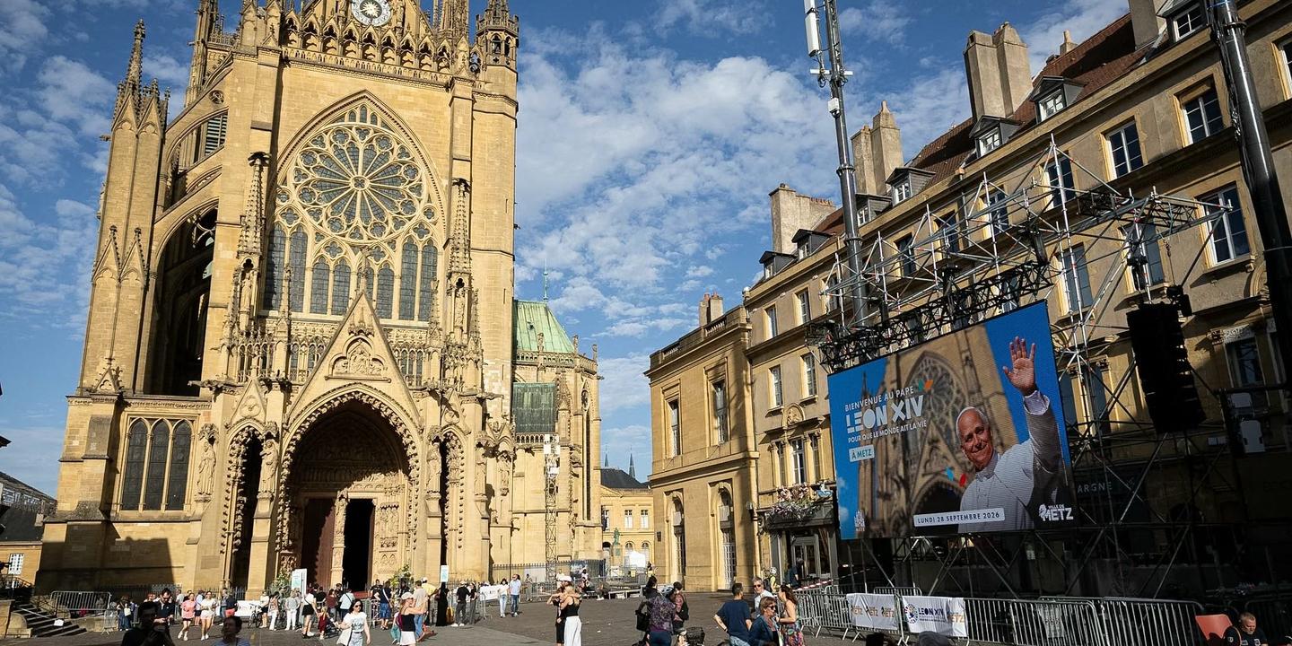 Visite du pape à Metz : Emmanuel Macron assisterait finalement à la messe célébrée à la cathédrale