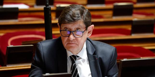 Patrick Kanner reste président du groupe socialiste au Sénat, Mathieu Darnaud reconduit chez LR