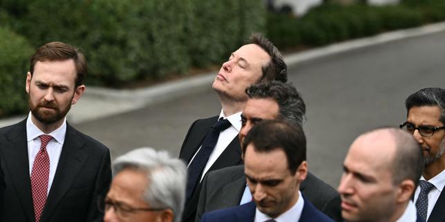Le PDG de SpaceX, Elon Musk, après une réunion avec des dirigeants du secteur technologique consacrée à l’intelligence artificielle, à la Maison Blanche, à Washington, le 29&nbsp;septembre 2026.
