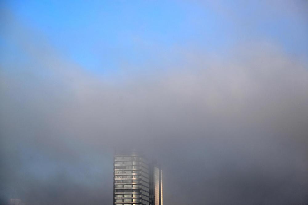 Le ciel de Kiev suite à une attaque aérienne russe de missiles et drones le 30 septembre 2026, - SERGEI SUPINSKY/AFP