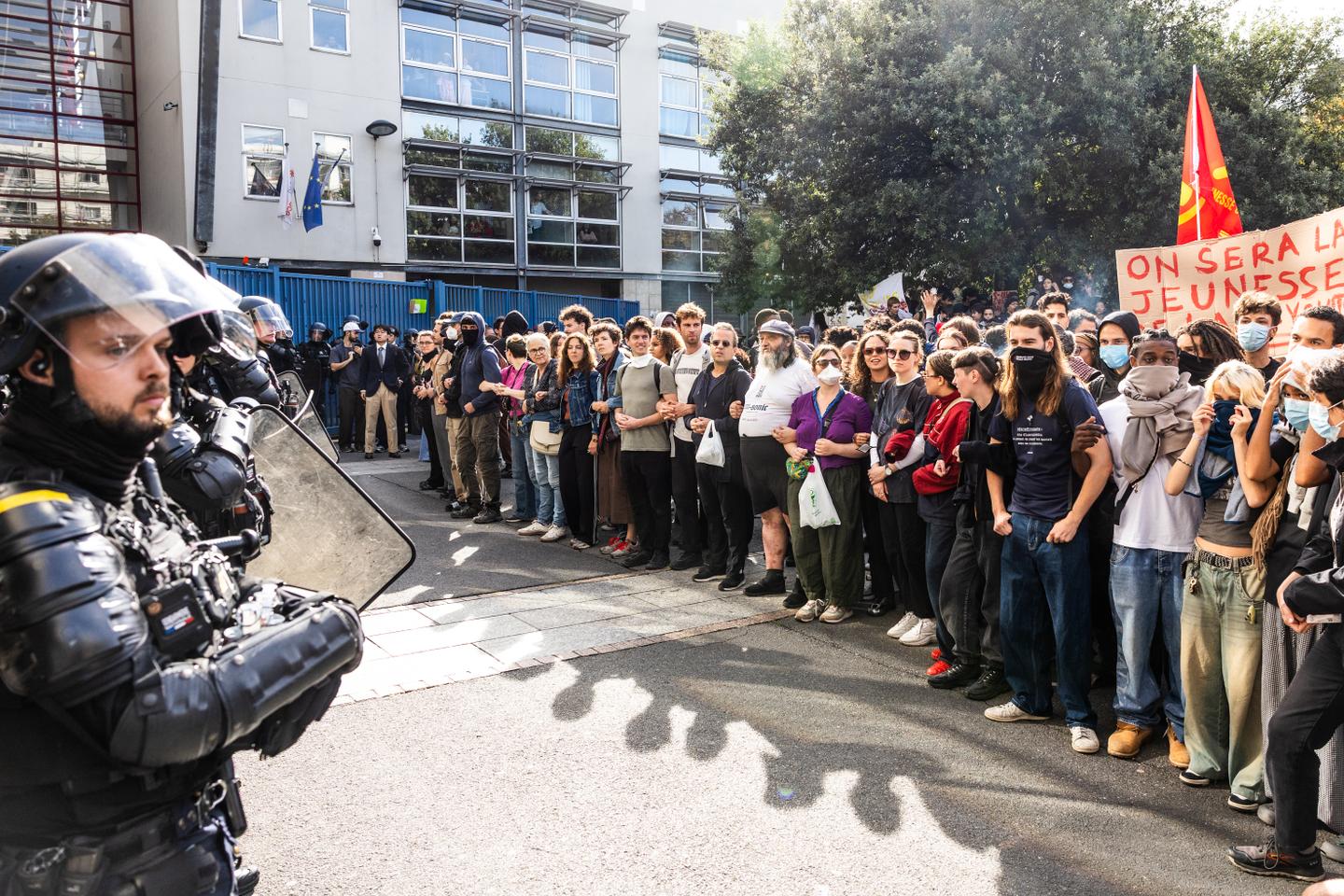 Mobilisation dans les lycées : face à « l’aggravation de la situation », le ministre de l’intérieur Laurent Nuñez fait appel aux CRS et aux gendarmes mobiles