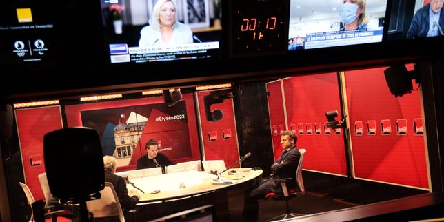 Emmanuel Macron, dix ans d’une présidence ambiguë vis-à-vis de la guerre médiatique et culturelle de l’extrême droite