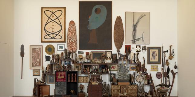 Mur de l’atelier d’André Breton, rue Fontaine, à Paris.