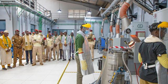 Au Burkina Faso et au Mali, les juntes veulent tirer profit de la manne aurifère