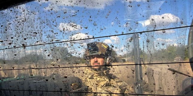 EN DIRECT, guerre en Ukraine : la Russie promet de continuer ses « frappes de représailles massives » sur Kiev et appelle « les diplomates à quitter la ville »