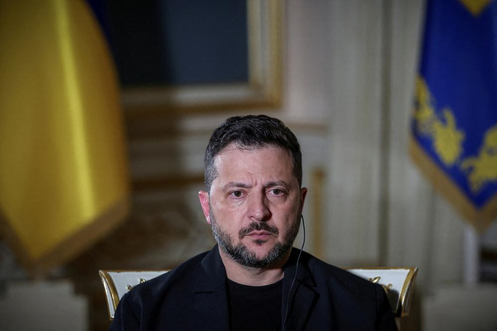 Le président ukrainien, Volodymyr Zelensky, lors d’une interview accordée à l’agence de presse Reuters, à Kiev, le 2 octobre 2026. - ALINA SMUTKO/REUTERS