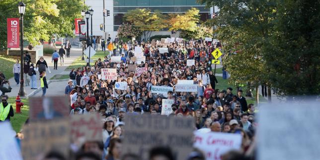 Sur le campus de Cornell, aux Etats-Unis, « tout le monde est révolté » par la gestion d’une affaire de viols par la police et l’université