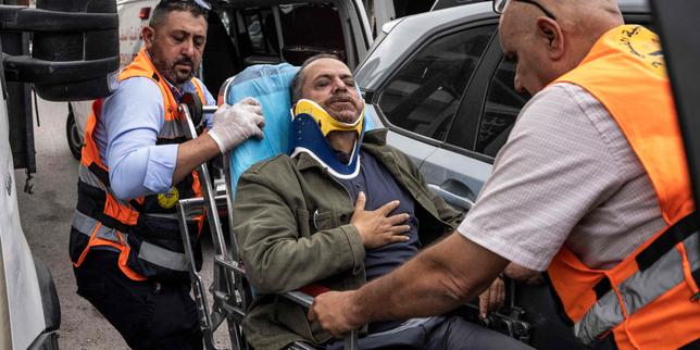 Israeli settlers beat AFP photographer in occupied West Bank