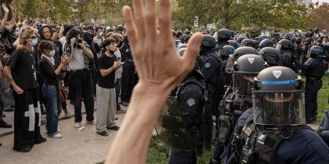 Mobilisation lycéenne : des experts de l’ONU se disent consternés par la répression des manifestations, et dénoncent un « recours excessif à la force »