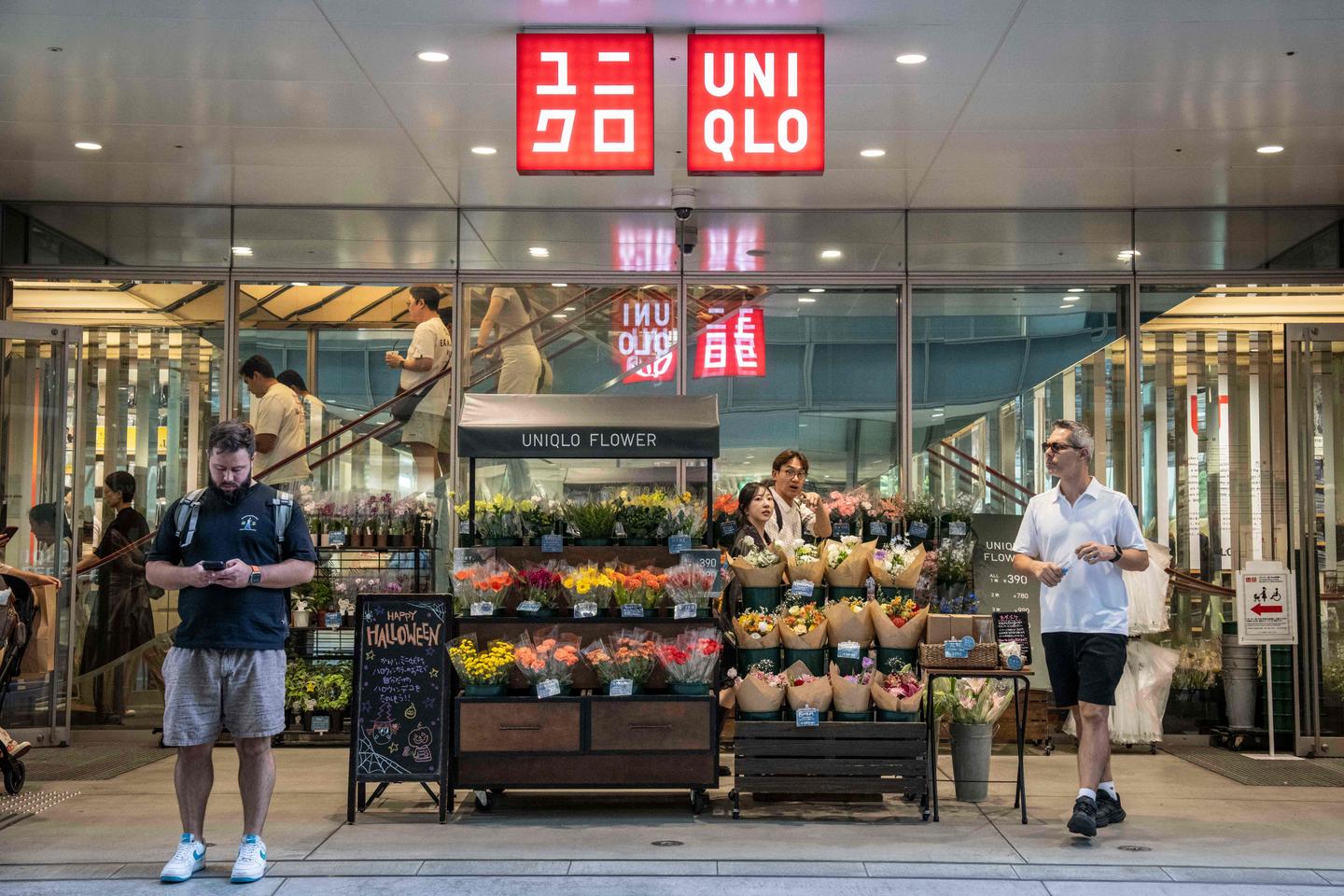 Uniqlo sales rise nearly 17%, putting it on course to overtake H&M