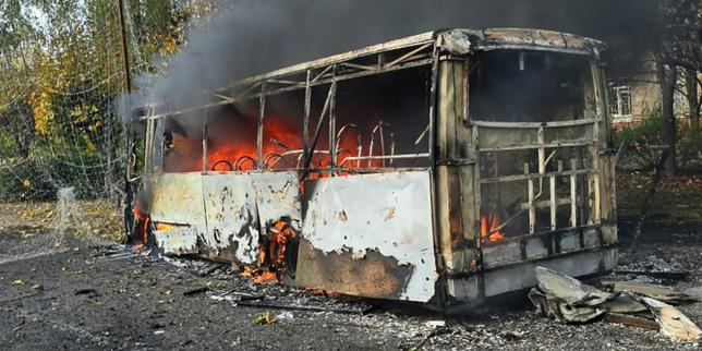 EN DIRECT, guerre en Ukraine : deux bus de ligne visés par une attaque russe à Kramatorsk, au moins 33 morts