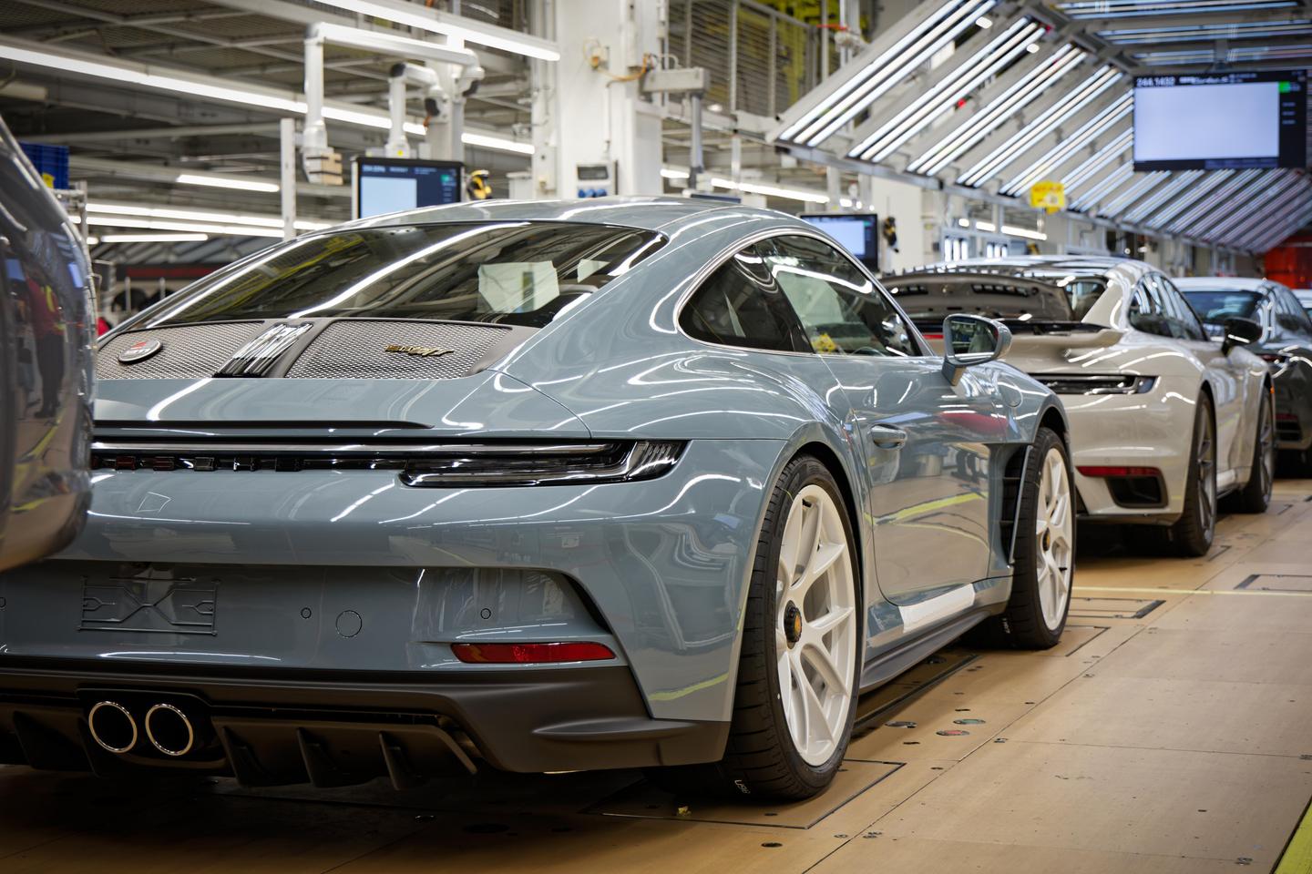 Porsche plans a smaller, sportier and more expensive range by 2035