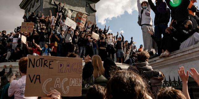 Du monde agricole aux lycées, la France à bout de nerfs