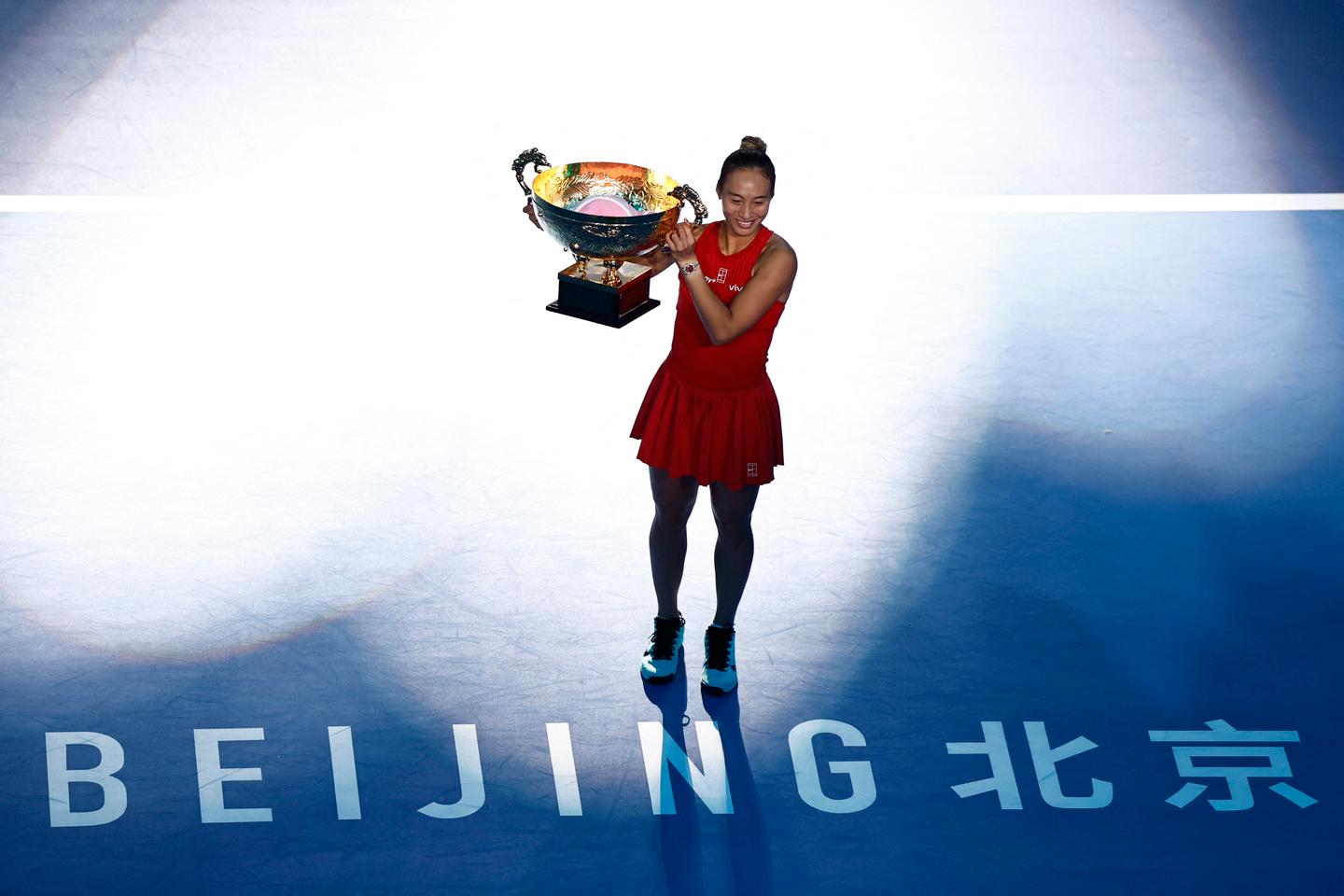 Tennis : invitée par les organisateurs, la Chinoise Zheng Qinwen ...