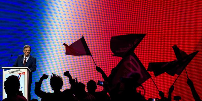 Présidentielle 2027 : Jean-Luc Mélenchon promet de supprimer « l’ignominie » Parcoursup devant une salle comble à Clermont-Ferrand
