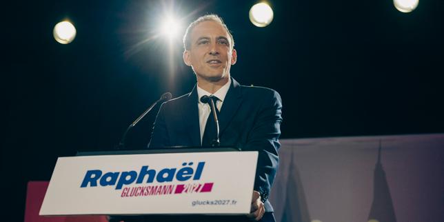 Raphaël Glucksmann largement élu candidat de la gauche sociale-démocrate à la présidentielle