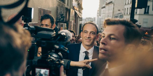 Présidentielle 2027 : « Raphaël Glucksmann est devenu le domino qui bouscule le reste de l’édifice »