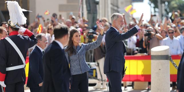 Le roi Felipe VI, en visite à Ceuta, déclare « indiscutable » l’intégrité territoriale de l’Espagne