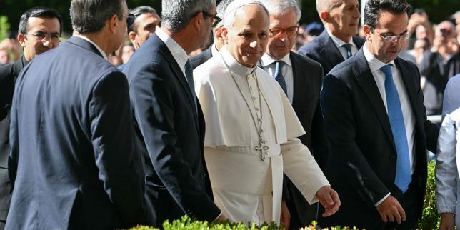 Pope Leo recovering after lung cancer operation