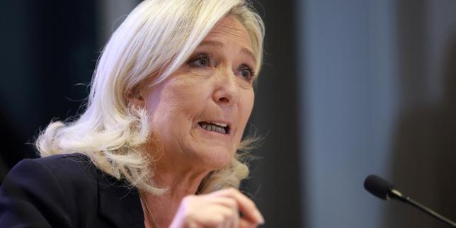 Marine Le Pen, 2027 seçimlerinden önce AB bütçesinin 'sabitlenmesi' yönündeki baskıyı sertçe eleştirdi