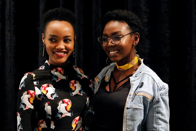 Les deux actrices, Sheila Munyiva et Patricia Kihoro, à leur arrivée à une projection du film kényan « Rafiki », à Nairobi, le 25 septembre 2018.  - NJERI MWANGI/REUTERS