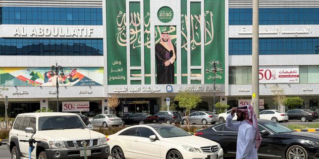 Husiler, Yemen'in Aden kentindeki başkanlık sarayına ölümcül saldırı düzenledi