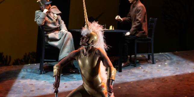 Le roman « La Fin des temps », d’Haruki Murakami, adapté par Philippe Decouflé dans une version théâtrale esthétique et épurée