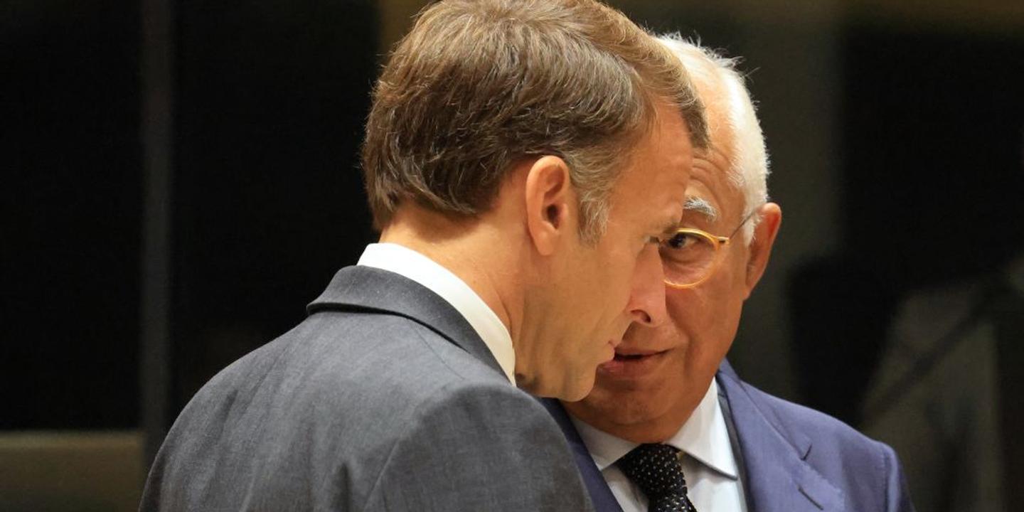 L’UE « ne lâchera pas l’Ukraine », assure Emmanuel Macron, dénonçant les « ambiguïtés » de certains, en allusion à Donald Trump