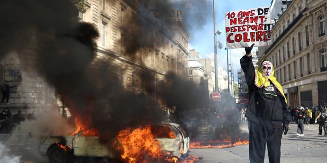 Les images fortes des manifestations du 17 octobre