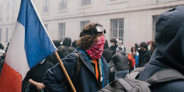 « Factieux », un mot qui, à partir du XXᵉ siècle, a surtout servi à désigner les ennemis de la République venus de l’extrême droite
