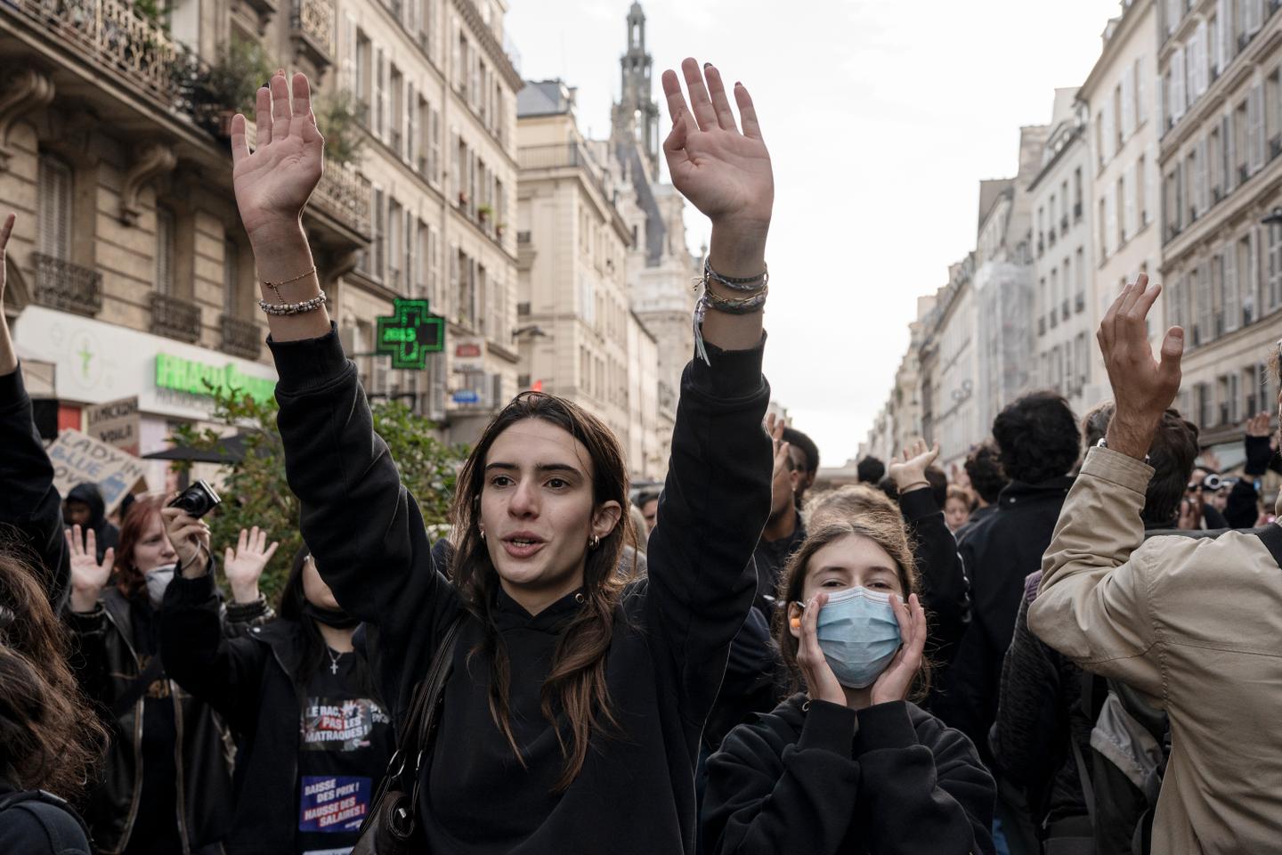 French protest draws 550,000 as youth anger joins cost-of-living concerns