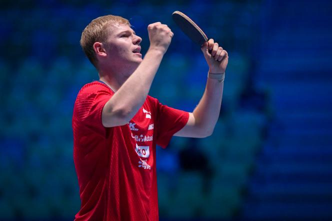 Félix Lebrun lors de sa demi-finale des championnats d’Europe de tennis de table contre Léo de Nodrest, à Ljubljana, le 18 octobre 2026. - JURE MAKOVEC/AFP