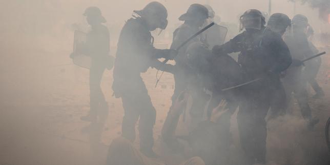 « Ça fait quatre semaines qu’on enchaîne des journées de treize heures » : à la veille d’une nouvelle mobilisation, des forces de l’ordre entre épuisement et appréhension