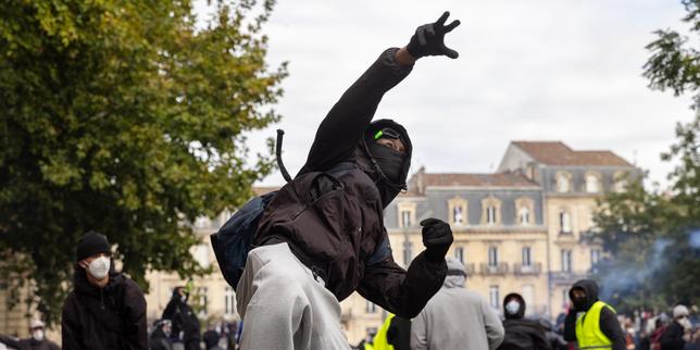 Xavier Crettiez, politiste : « La violence émeutière en démocratie est, de l’intérieur, un grand moment de défoulement »