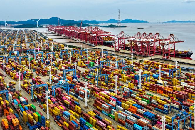 Port de Ningbo-Zhoushan, à Ningbo, dans la province du Zhejiang (Chine), le 15 octobre 2026.  - AFP
