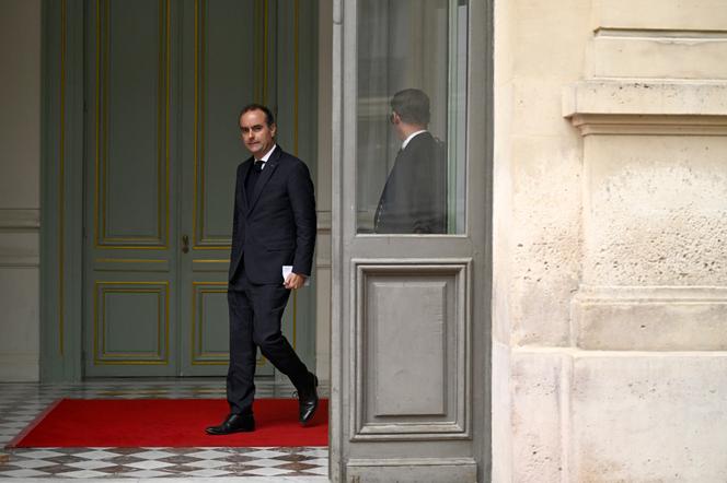 Le premier ministre, Sébastien Lecornu, au ministère de l’intérieur, à Paris, le 19 octobre 2026. - JULIEN DE ROSA/AFP