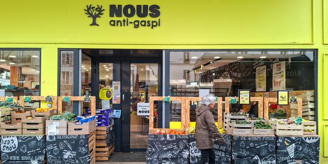 Face à la hausse des prix alimentaires, la ruée des consommateurs sur les bons plans : « Le bac antigaspi est souvent vide dès 11 heures du matin »