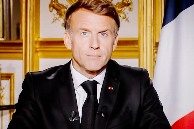 Lors de l’allocution d’Emmanuel Macron, depuis l’Elysée, à Paris, le 18 octobre 2026. - KAMIL ZIHNIOGLU POUR « LE MONDE »