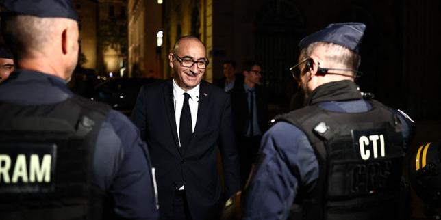 Les images de la visite de Laurent Nuñez à Marseille, qui promet d’encadrer la prochaine manifestation