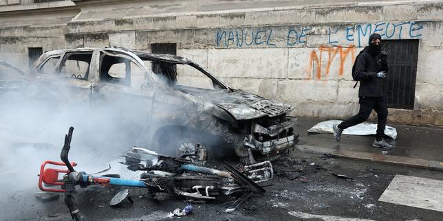 EN DIRECT, manifestations du 17 octobre : 217 personnes ont été incarcérées parmi les 2 700 placées en garde à vue après les violences et pillages du week-end, selon Gérald Darmanin