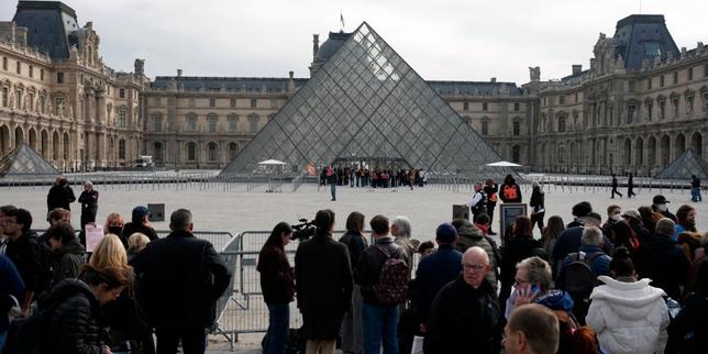 Après les violences urbaines du 17 octobre, le tourisme français craint pour son attractivité : « Mes proches au Brésil m’ont dit de ne pas aller à Paris »