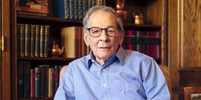 Why Robert Caro's Masterpiece The Power Broker Finally Matters To French Readers