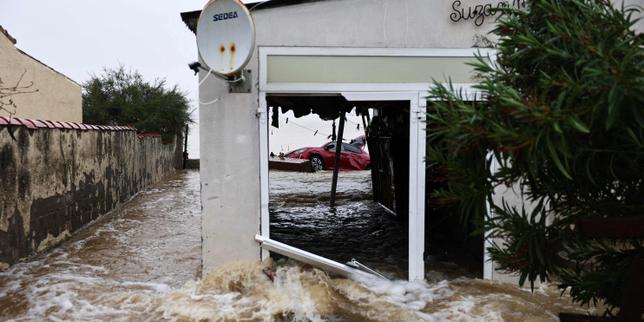 Météo France a levé sa vigilance orange pluie, inondations et crues, après les violentes intemperies qui ont fait un mort près de Marseille ; une personne portée disparue en Haute-Corse