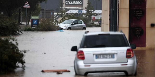Les images des intempéries dans le sud-est, qui ont fait deux morts