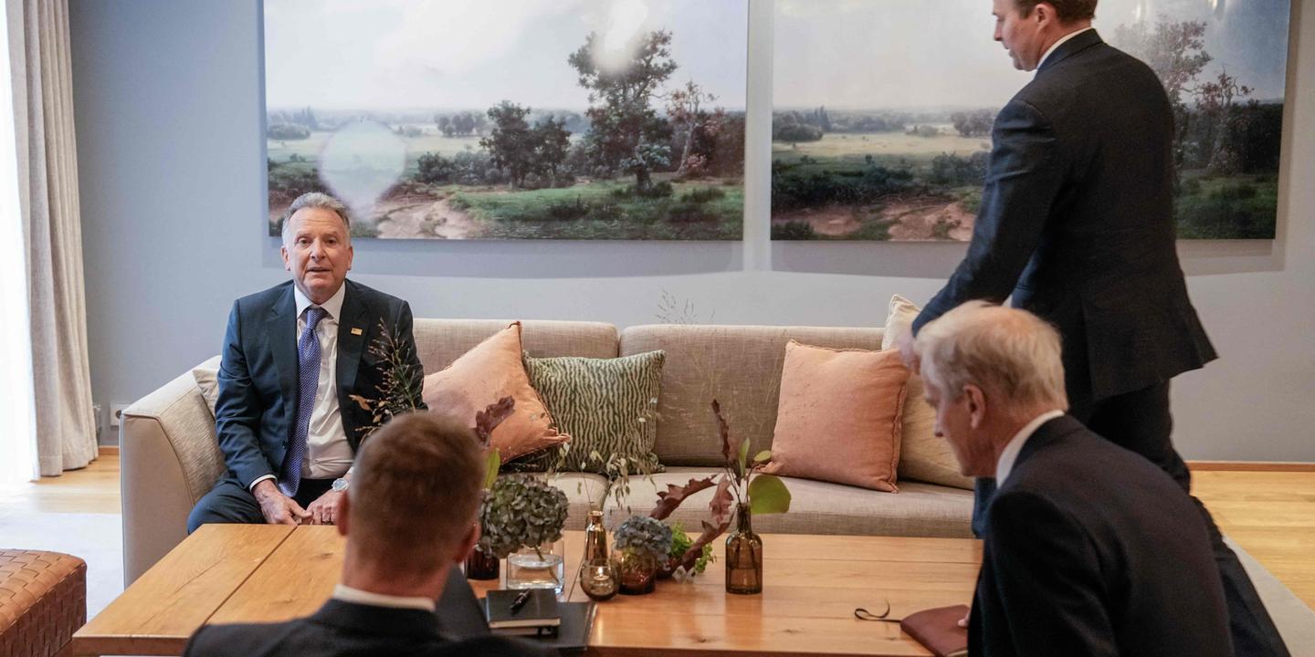 EN DIRECT, guerre en Ukraine : Steve Witkoff attendu à Moscou après son entretien avec Volodymyr Zelensky